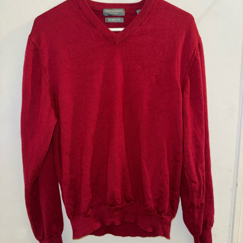 Lyle & Scott Scotland 100% Merino Wool V-Neck Sweater Size L Red